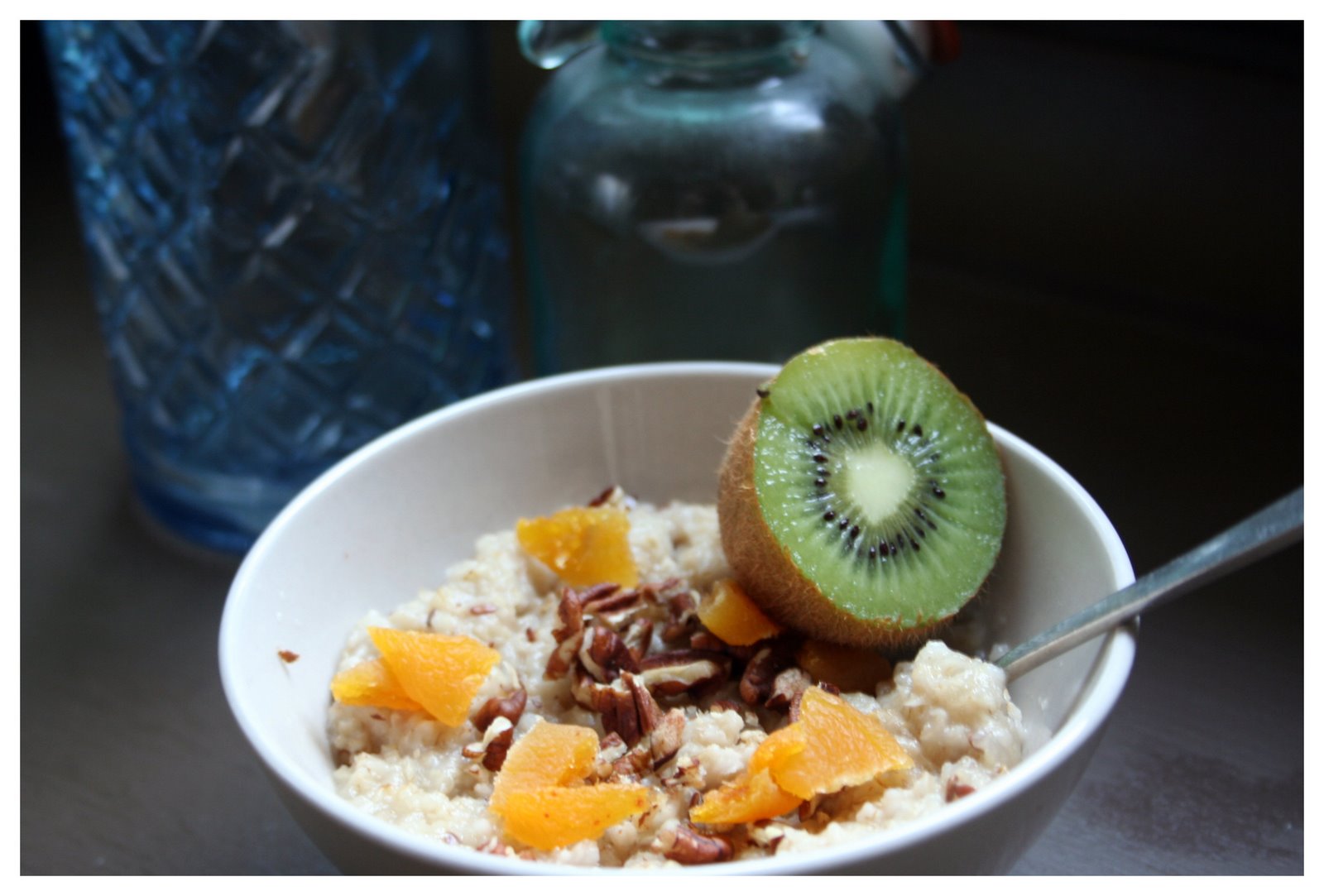 Oats with Apricots and Pecans