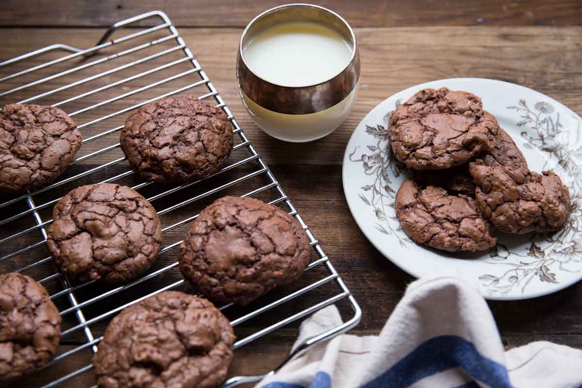 Chewy chocolate deals cookies