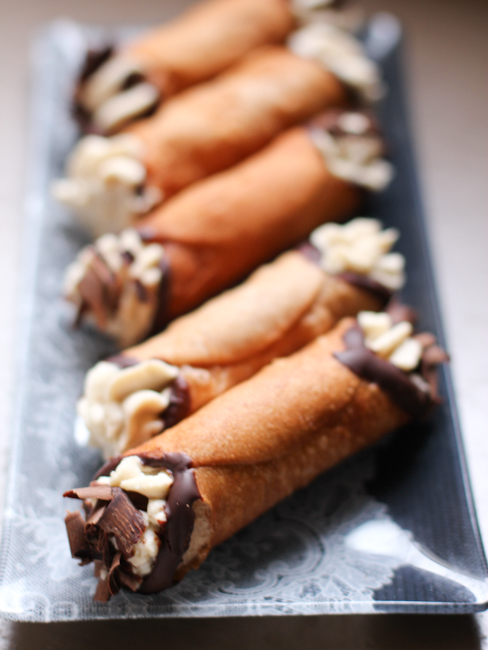 homemade cannoli recipe with mascarpone cream