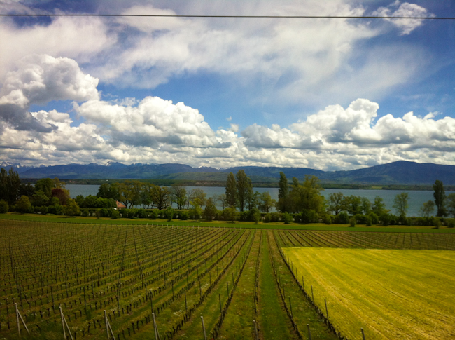 train from France to Italy