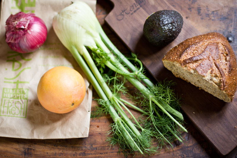 Panzanella_Salad_with_grapefruit_fennel_avocado_Vintage_Mixer