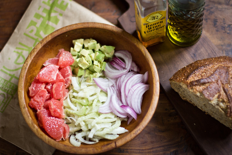 Panzanella_Salad_with_grapefruit_fennel_avocado_Vintage_Mixer