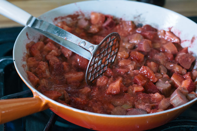 Strawberry Rhubarb Freezer Pie Recipe with Gingersnap Crust