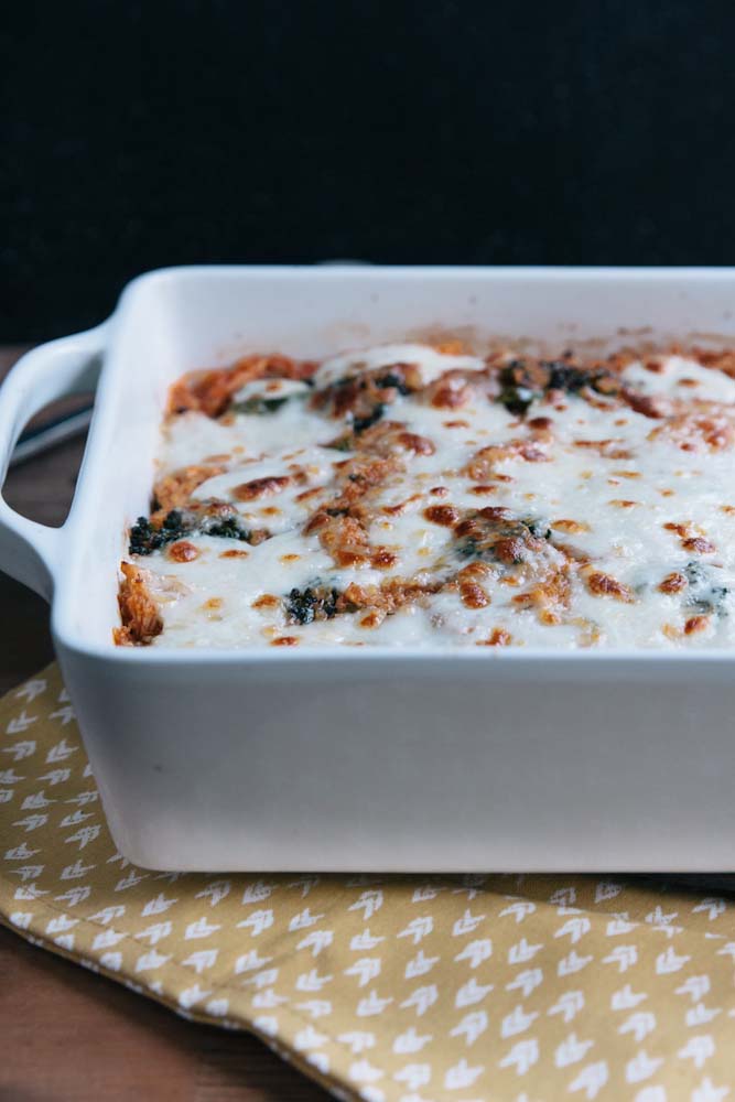 Cheesy Baked Quinoa with Chicken and Veggies