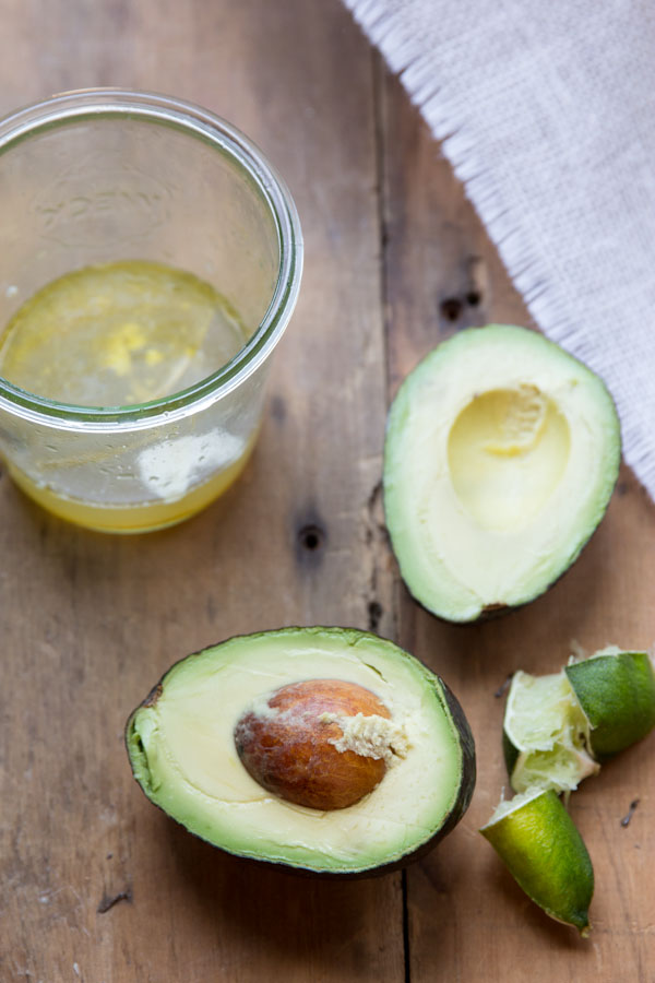 Honey Lime Avocado Dressing • theVintageMixer.com