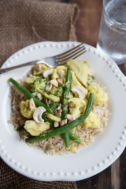 Chicken and Cauliflower Cashew Curry Recipe | theVintageMixer.com