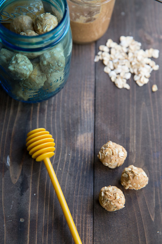 Peanut Butter Honey Oat Protein Bites | theVintageMixer.com