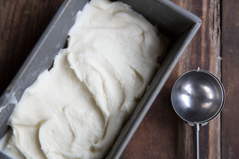 Ginger Vanilla Bean Frozen Yogurt Recipe