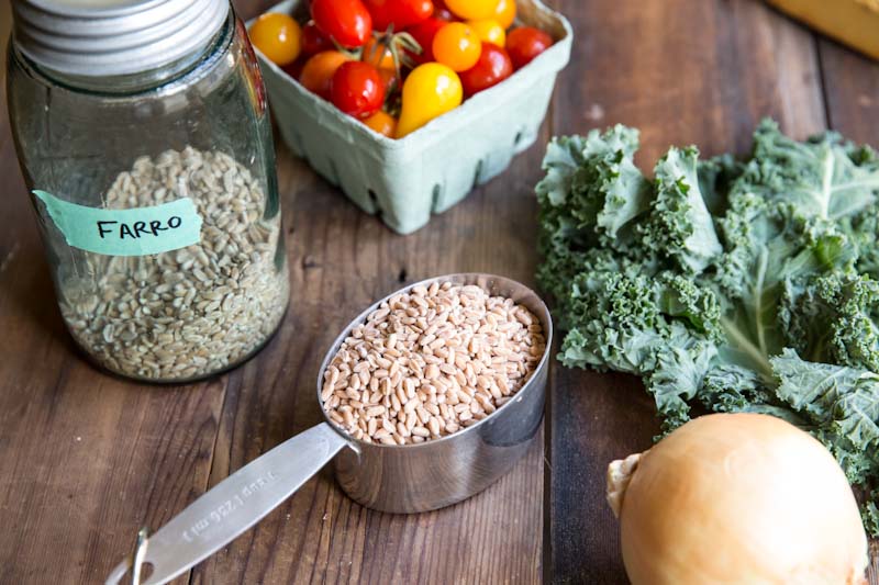 One Pot Farro with Tomatoes, Sausage and Kale • theVintageMixer.com #eatseasonal