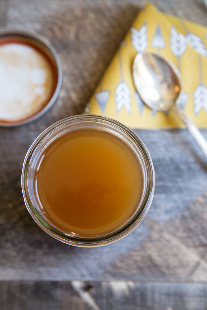 Apricot Shrub Recipe - great for cocktails or homemade sodas • theVintageMixer.com