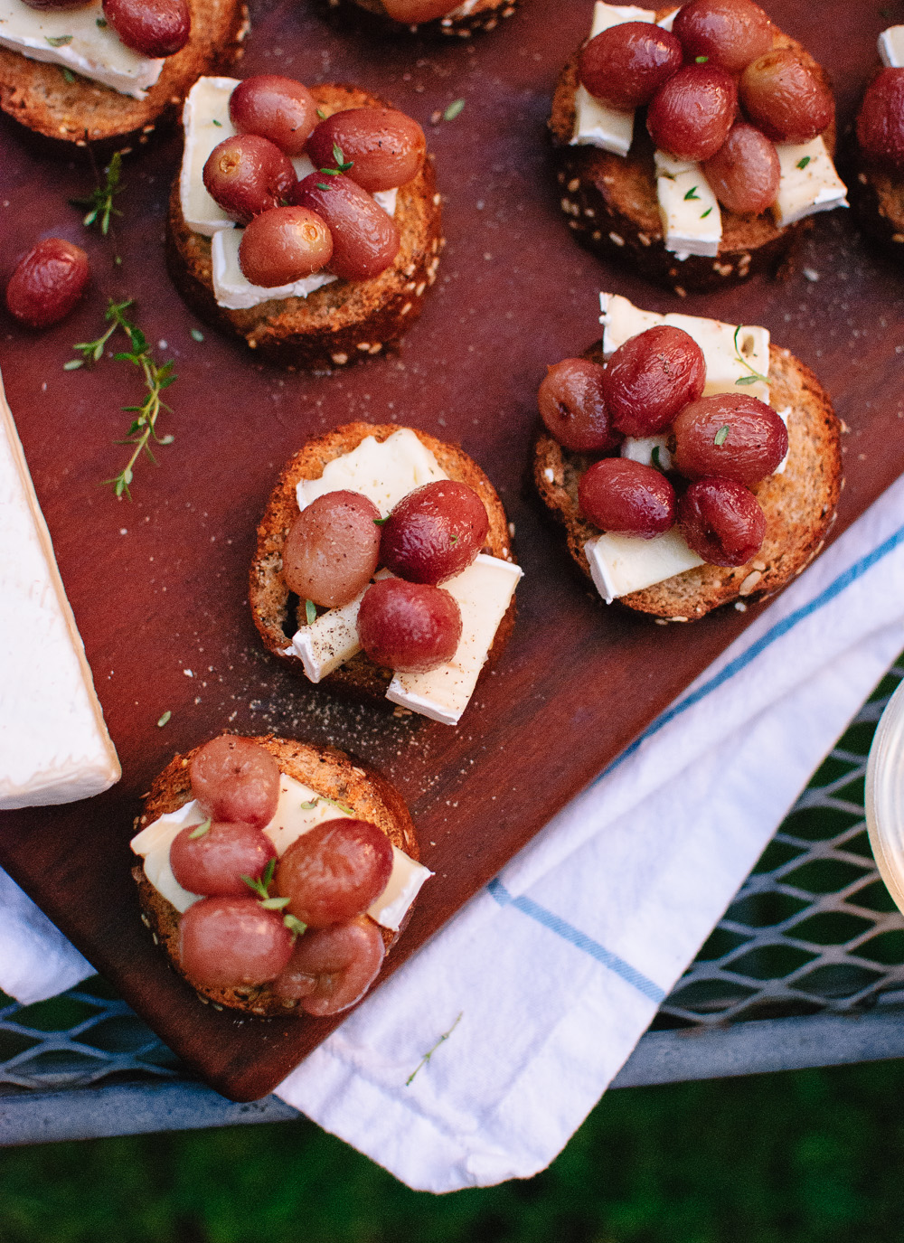 Roasted Grape Crostini #eatseasonal