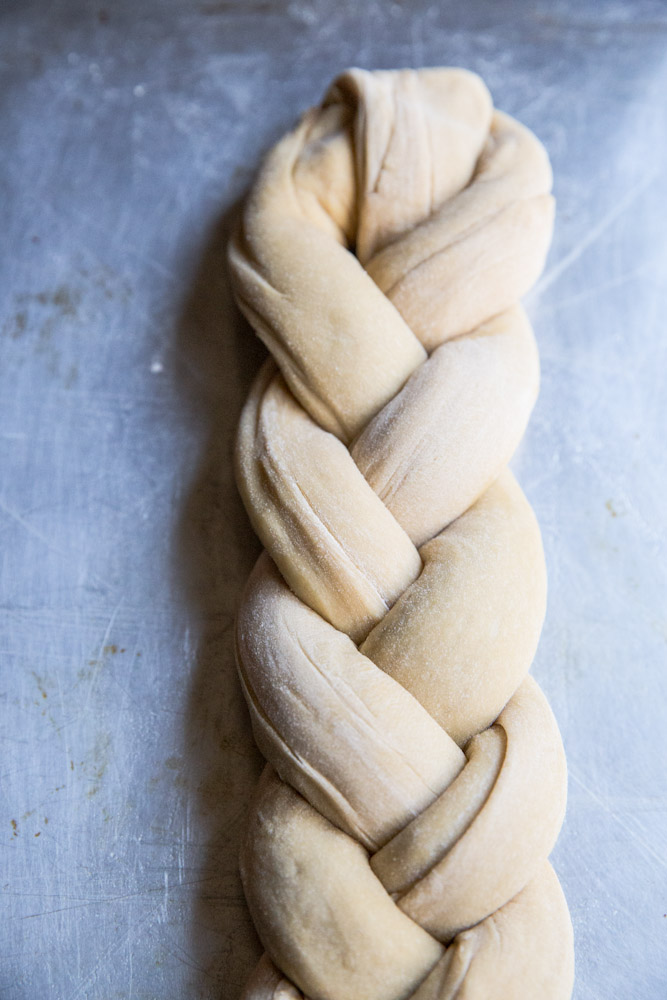 cinnamon roll challah recipe • theVintageMixer.com