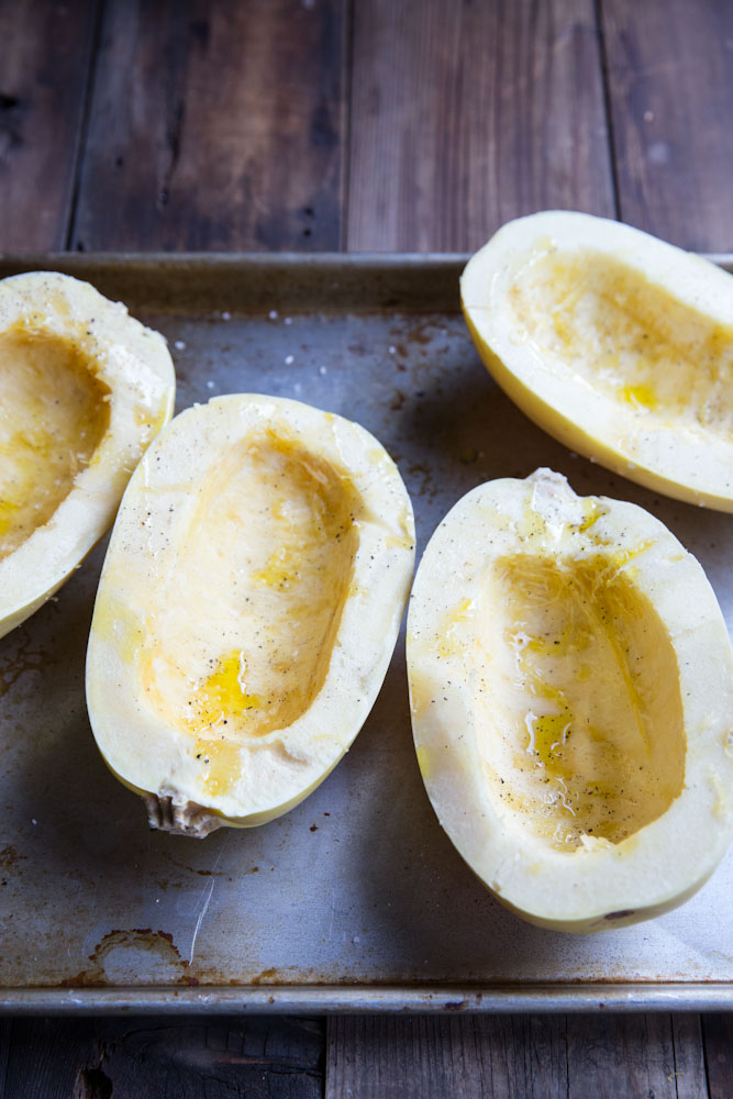 Twice Baked Spaghetti Squash Recipe • theVintageMixer.com #healthydinner