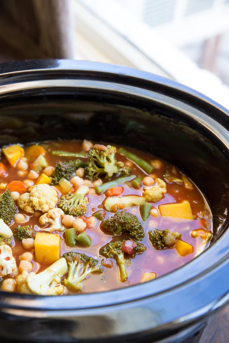 Slow Cooker Vegetable Curry Recipe • theVintageMixer.com #slowcookerrecipe