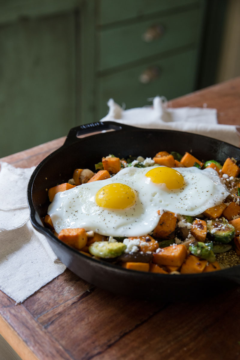 Sweet Potato Mushroom Brussels Sprout Hash with Quinoa • theVintageMixer.com #breakfast