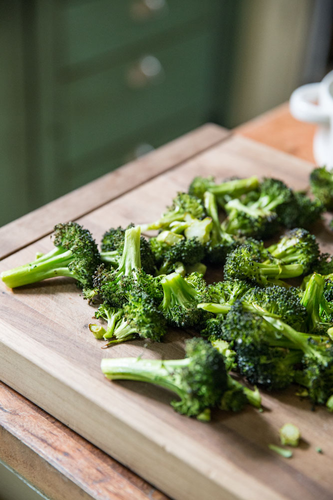 Roasted Broccoli Stuffed Shells Recipe • theVintageMixer.com #pasta