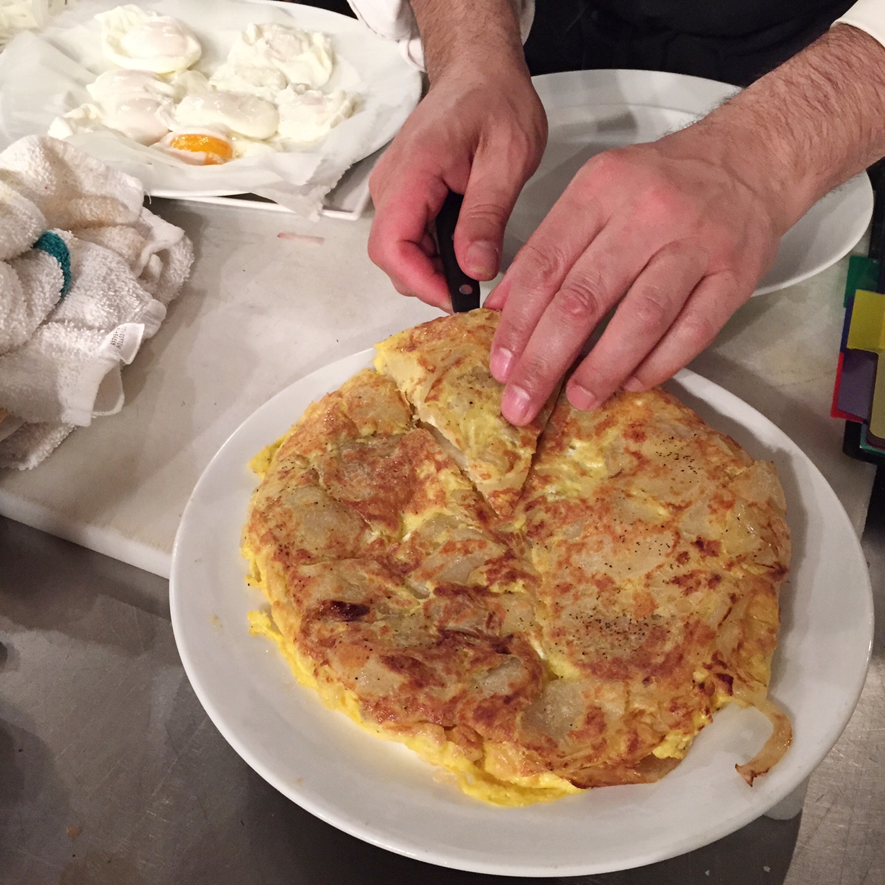 culinary school Tortilla Española • theVintageMixer.com #culinaryschool