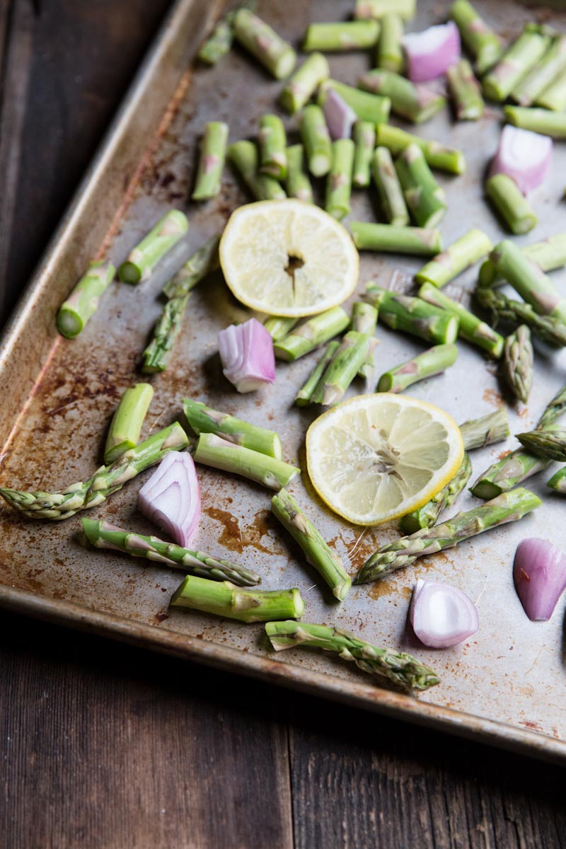 Asparagus Goat Cheese Sauce Recipe • theVintageMixer.com #asparagus #eatseasonal