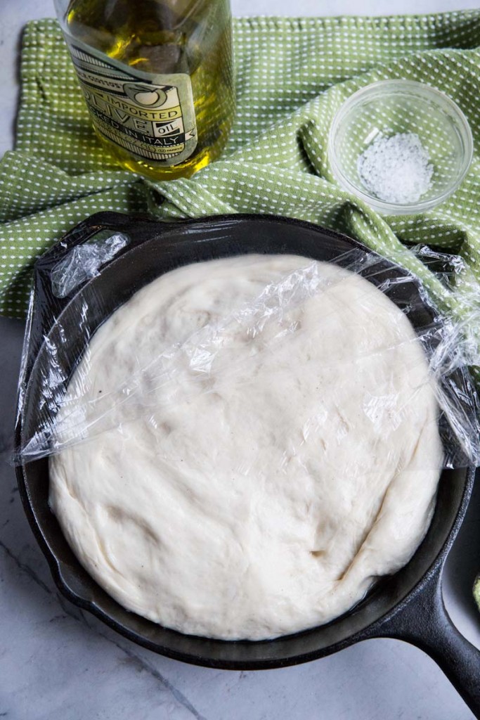 Pesto Filled Focaccia Bread Recipe • theVintageMixer.com #breadrecipe #focaccia #Italianfocaccia