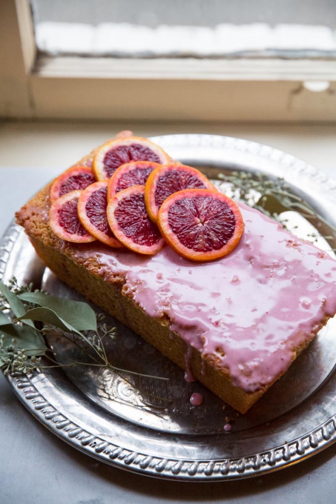 Blood Orange Olive Oil Cake • theVintageMixer.com #bloodoranges #cake #healthyrecipe #cleaneating #valentinesrecipe