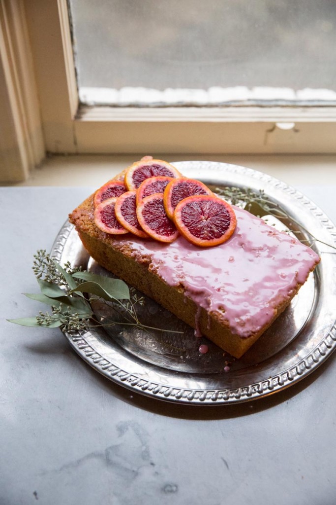 Blood Orange Olive Oil Cake • theVintageMixer.com #bloodoranges #cake #healthyrecipe #cleaneating #valentinesrecipe