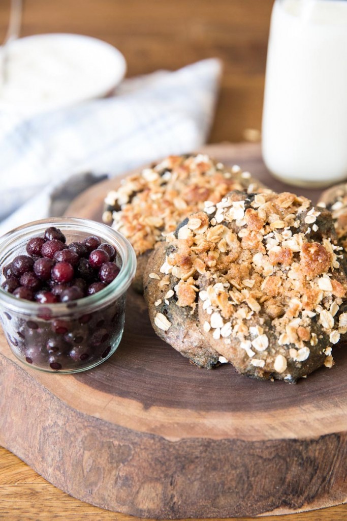 Sprouted Whole Wheat Bagels with Wild Blueberries • theVintageMixer.com #bagels #sproutedwheat #wholewheat #healthyrecipe #bread