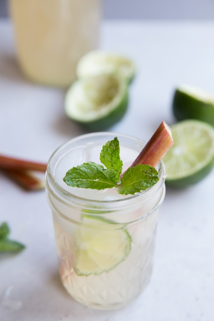 Rhubarb Mint Limeade Recipe • theVintageMixer.com #limeade #summerdrink #drinkrecipe