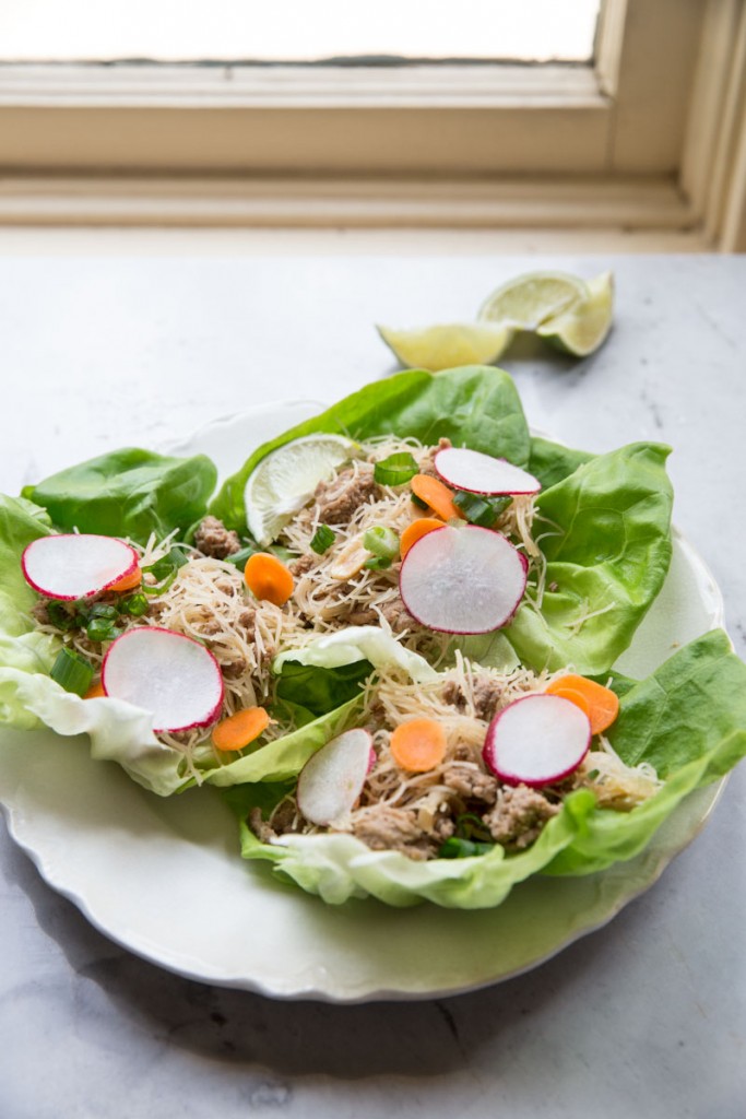 Chicken Lettuce Wraps • theVintageMixer.com #heatlhyrecipe #glutenfreerecipe #lettucewraps #chickenrecipe