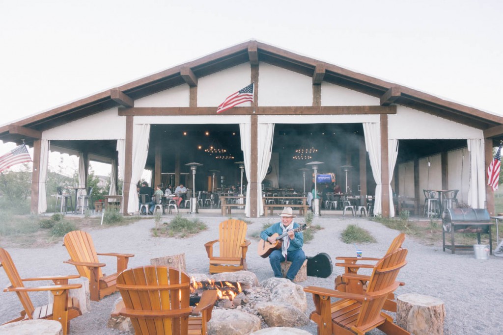 Conestoga Ranch Glamping at Bear Lake • theVintageMixer.com #bearlake #glamping #travelutah #utah