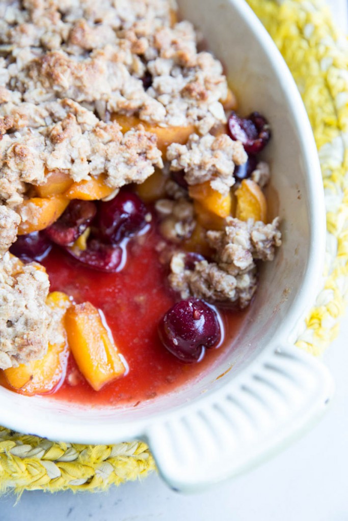 Apricot Cherry Breakfast Crisp Recipe • theVintageMixer.com #healthybreakfast #breakfastrecipe #crisprecipe #apricots #cherries