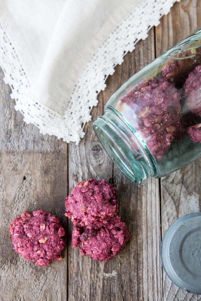 Healthy Beet and Walnut Energy Cookies • theVintageMixer.com #energycookies #runningrecipe #beets #healthyrecipe