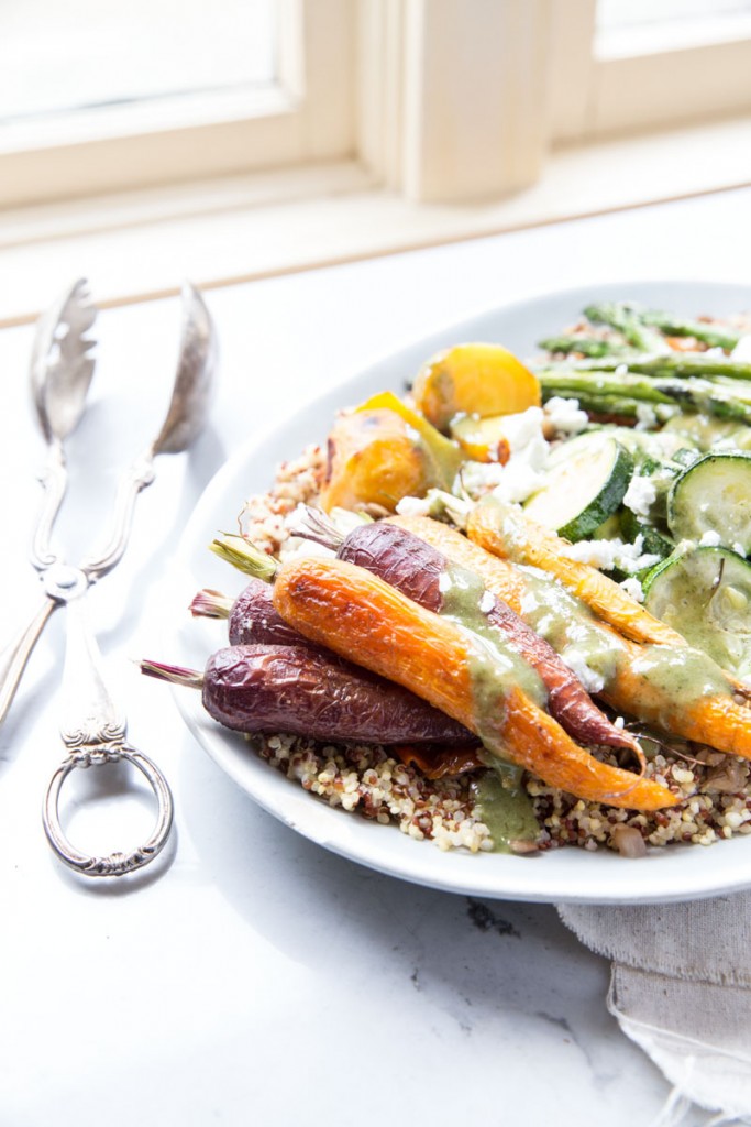 Quinoa and Lentils with Roasted Veggies • theVintageMixer.com #healthyrecipe #quinoarecipe