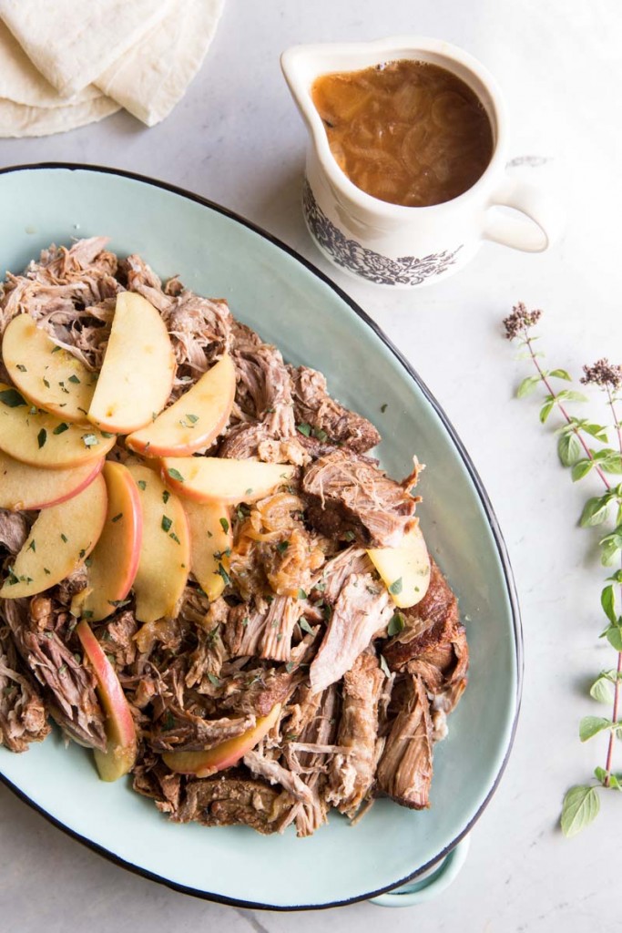 Cider Slow Cooked Pulled Pork Recipe • theVintageMixer.com #pulledpork #slowcookerrecipe