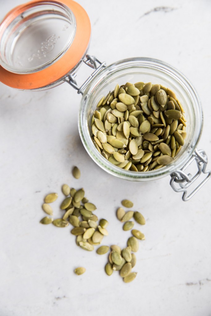 Spicy Butternut Squash Soup Recipe with Pumpkin Seed Pesto • thevintagemixer.com #soup #vegan #butternutsquash