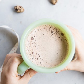 All Natural Homemade Hot Cocoa Mix Recipe with paleo and vegan options • theVintageMixer.com #hotcocoa #