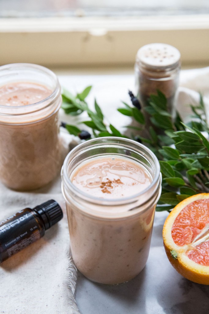 Carrot and Orange Sunrise Smoothie Recipe • theVintageMixer.com #smoothierecipe #healthyrecipes #MotherEmoment #paleorecipe #essentialoilrecipe #essentialoils