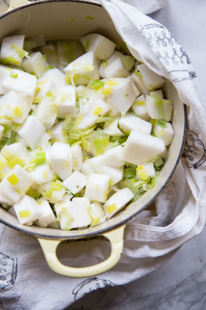 Turnip and Leek Soup Recipe • theVintageMixer.com #eatseasonal #soup #vegan #paleo #whole30 #glutenfree