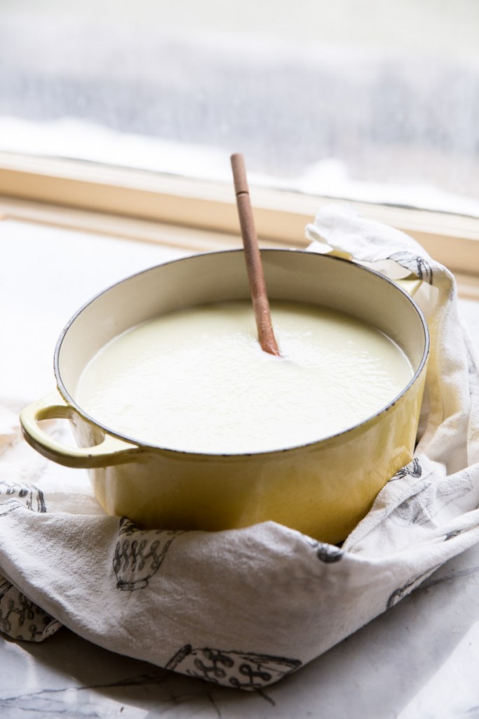 Turnip and Leek Soup Recipe • theVintageMixer.com #eatseasonal #soup #vegan #paleo #whole30 #glutenfree