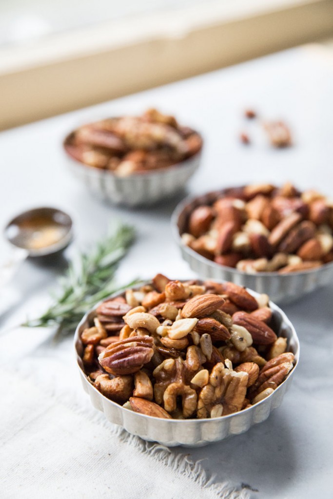 Roasted Spicy Honey Mixed Nuts