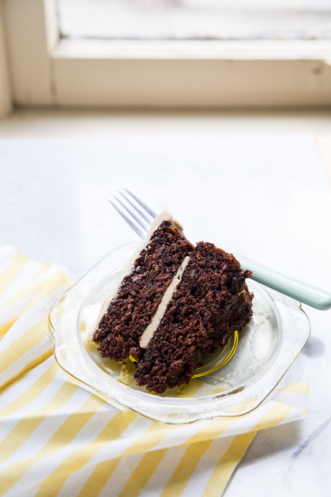 Chocolate Carrot Cake with Salted Caramel Frosting • theVintageMixer.com #carrotcake #saltedcaramel #easterrecipe #cakerecipe