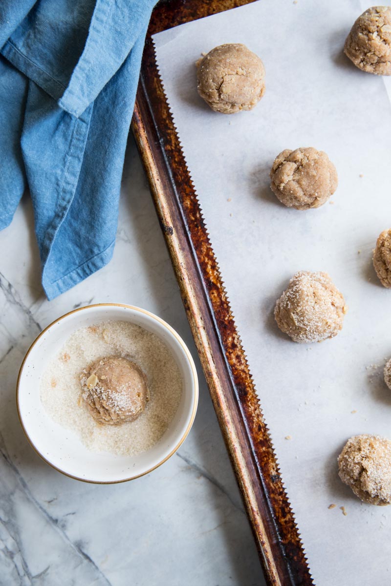 You just need a tiny bit of sugar for finishing these Vegan and Gluten Free Almond Butter Cookies