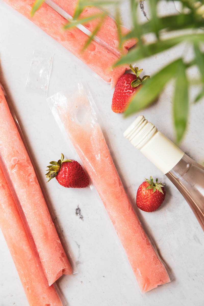 These Homemade Rosé wine popsicles are the biggest hit for Summer parties! 