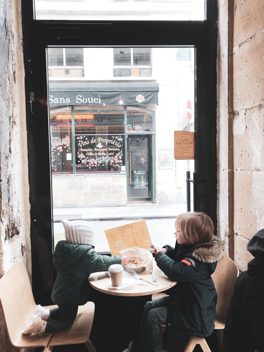 Here are some great tips on eating out in Paris with younger children.